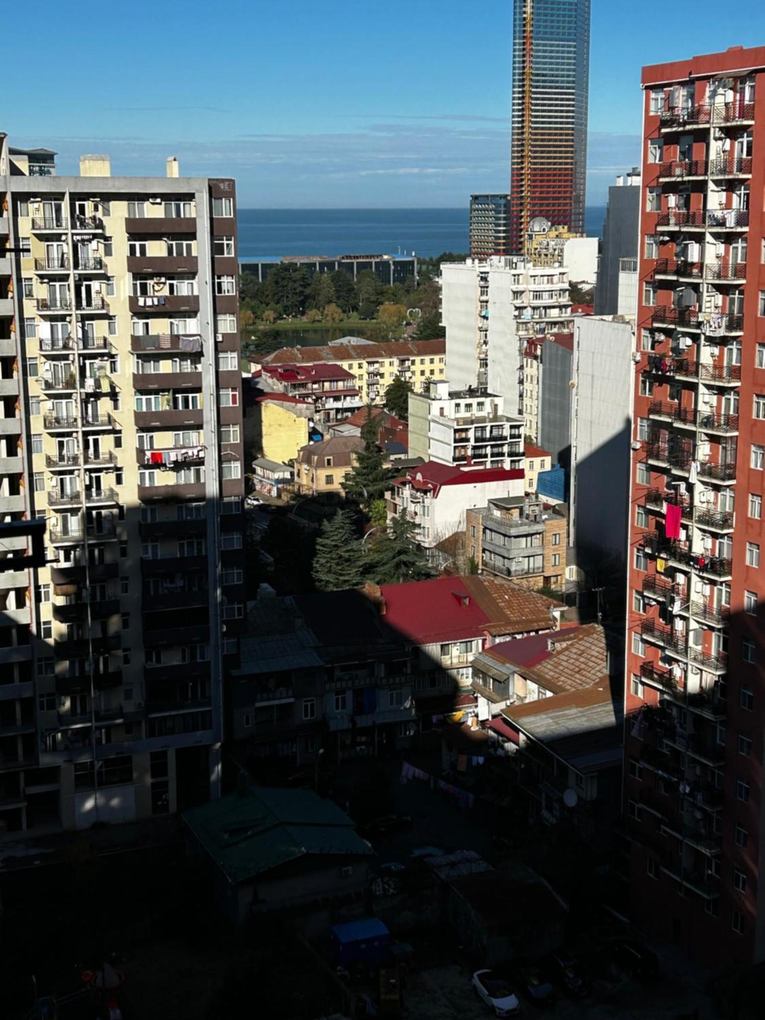 Мой Дом Apartamento Batumi Exterior foto